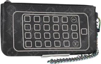 Louis Vuitton Pre-owned Clutches, female, Black, Size: ONE SIZE Pre-owned iPhone Case