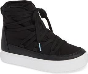 Native Chamonix Vegan Water Resistant Boot in Jiffy Black/Shell White at Nordstrom Rack, Size 10