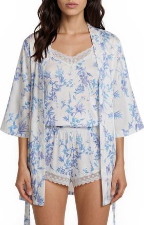 Flora Nikrooz Willa Short Pajamas & Robe Travel Set in Ivory at Nordstrom, Size X-Small