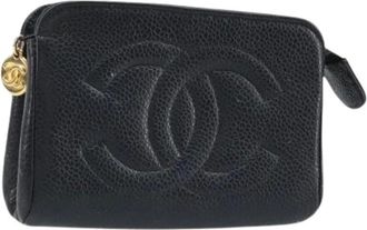 Chanel Pre-owned Clutches, female, Black, Size: ONE SIZE Pre-owned Caviar Skin Pouch