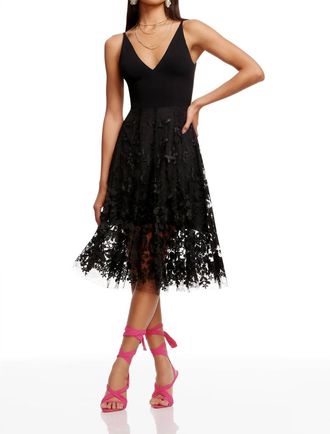 Dress The Population Darleen Deep-V Floral-Applique Dress In Black