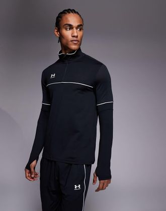 Under Armour Challenger - Maglia da allenamento nera con zip corta-Nero