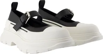 Alexander McQueen Womens Tread Slick Mary Jane White Calfskin Flats