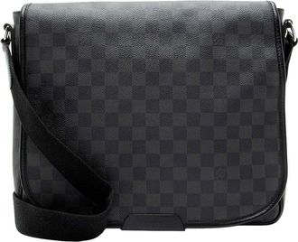 Louis Vuitton Damier Graphite Daniel Mm Messenger (Authentic Pre-Loved)