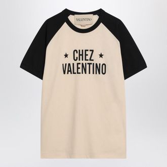Valentino Garavani Butter/Black T-Shirt With Chez Valentino Garavani Print