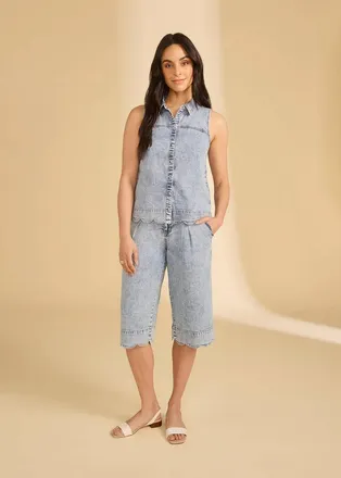 FDJ Olivia Chic Gaucho Pants In Pale Wash