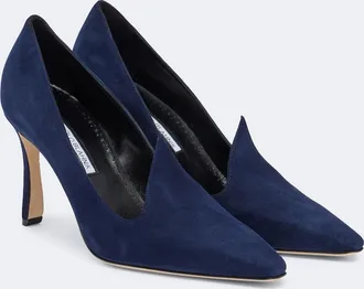 Manolo Blahnik Maldite suede pumps
