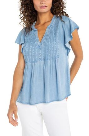 Liverpool L.A. Flutter Sleeve Popover Chambray Top in Malibu Light at Nordstrom, Size X-Small P