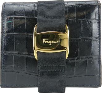Ferragamo Vara Black Leather Wallet (Bi-Fold) (Pre-Owned)