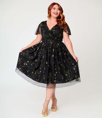 Unique Vintage Plus Size Midori Swing Dress in Black Celestial Print at Nordstrom, Size 3X