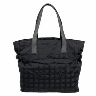 Chanel Black Nylon Tote Bag (Pre-Owned)