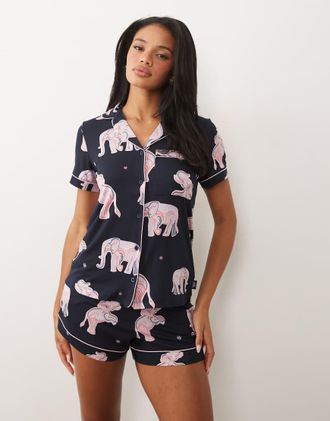 Chelsea Peers Completo con top con rever e pantaloncini blu navy con stampa di elefanti acquerello