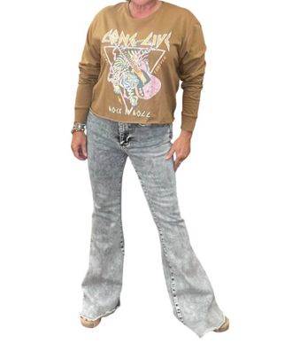 Flying Monkey Bella Jean In Fade To Black
