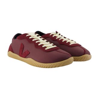 Veja Jitsu Sneaker - Burgundy