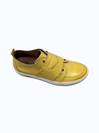 Bueno Womens Relax Slip-On Sneakers In Yellow