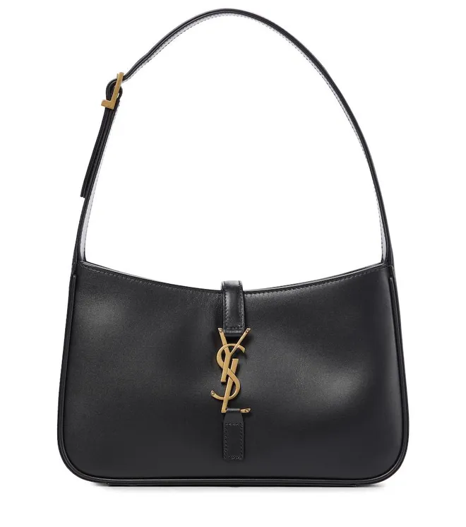 Le 5 &agrave; 7 leather shoulder bag