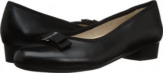 Eric Michael Womens Myra Low Block Heel Pumps In Black Nappa