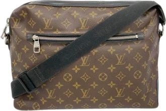 Louis Vuitton Pre-owned Cross Body Bags, female, Brown, Size: ONE SIZE Pre-owned Torres Shoulder Bag