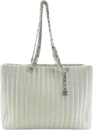 Chanel Pre-owned Tote Bags, female, White, Size: ONE SIZE Pre-owned New Mademoiselle Leather Tote Bag