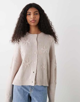 Reclaimed Vintage Cardigan squadrato alluncinetto color crema con fiori 3d-Bianco