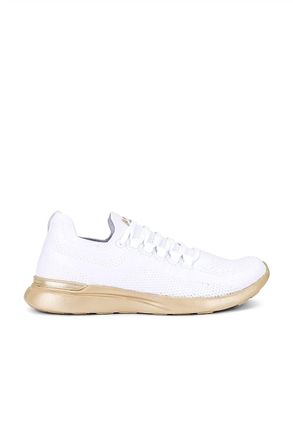 Athletic Propulsion Labs Womens Techloom Breeze Sneaker In White/champagne