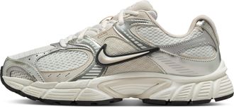 Nike (WMNS) Nike V5 RNR Summit White Light Orewood Brown HQ7901-104