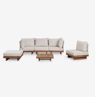 Sklum Sklum - Conjunto de jardín con sofá modular rinconera de 4 piezas, mesa de centro y puff en madera de acacia Dailin