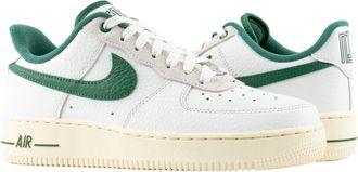 Nike Womens Nike Air Force 1 Low 07 LX Summit White/Green Shoes DR0148-102