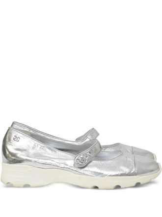 Chanel Mary Jane sneakers - women - Calf Leather/Calf Leather/Rubber - 35.5 - Silver