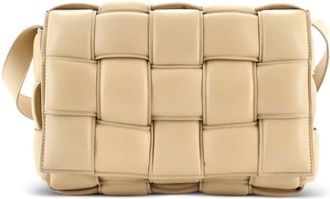 Bottega Veneta Cassette Padded Maxi Intrecciato Leather crossbody bag - Toni neutri