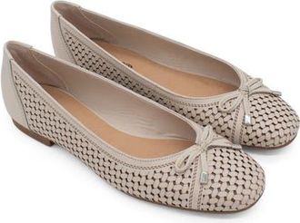 Bottero Botsamya Ballet Flat in Off White at Nordstrom, Size 8