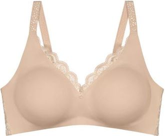 Triumph Amourette Wireless Minimizer in Skin at Nordstrom, Size 38F