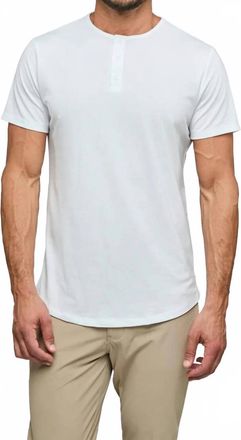 Cuts Ao Henley Curve-Hem Short Sleeve Shirt In White