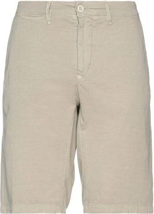 Uniform BOTTOMWEAR - Shorts & Bermuda Shorts sur YOOX.COM