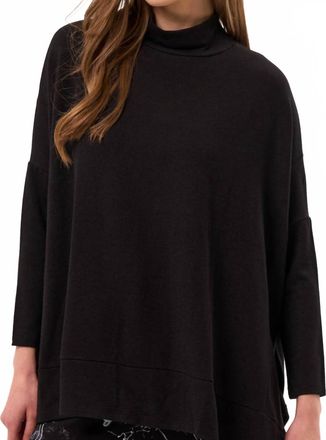 French Kyss Abstract Print Two Tone Poncho In Black