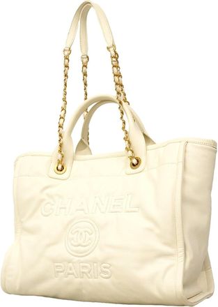 Chanel White Leather Tote Bag (Pre-Owned)