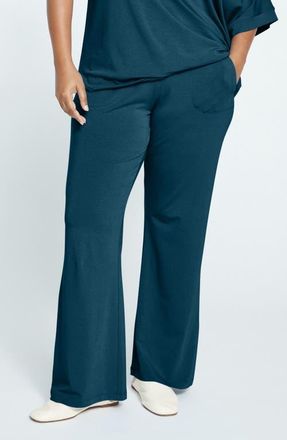 Universal Standard Ultimate Mola Lounge Pants in Deep Sea at Nordstrom, Size 2Xl