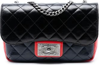 Chanel Borsa a tracolla CC media in pelle di vitello trapuntata lucida con battente 2015-2016 - Nero