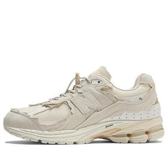 New Balance 2002R Protection Pack - Sandstone M2002RDQ