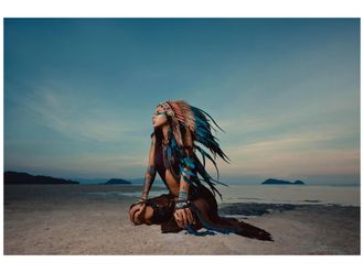 Schubiger M&ouml;bel Digitaldruck auf Glas Indianerin