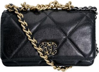 Chanel Black Leather Chain/Shoulder Wallet (Pre-Owned)