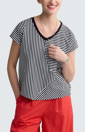 Luukaa D'Celli Vanya Striped V-Neck Top in Black Strip at Nordstrom, Size 16