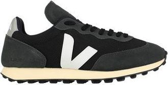 Veja FOOTWEAR - Trainers sur YOOX.COM