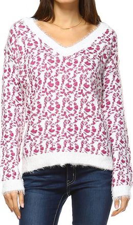 White Mark Womens Leopard Sweater In Fuchsia