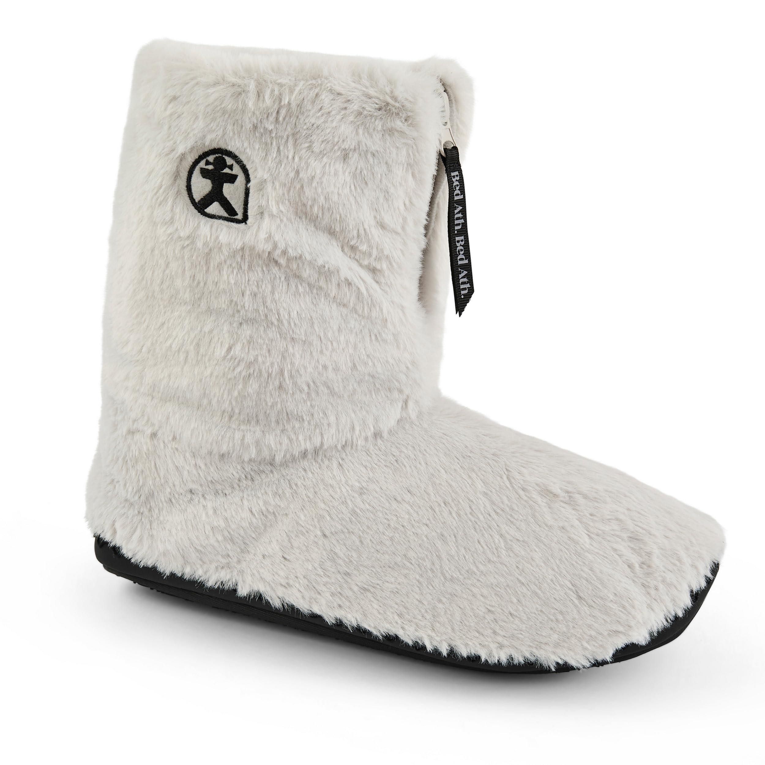 Bedroom Athletics Womens Marilyn Classic Faux Fur Slipper Boot
