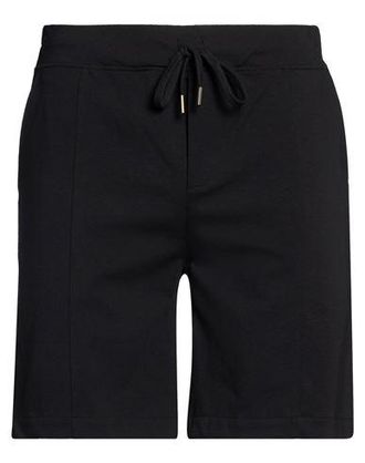 H953 Shorts & Bermuda Shorts