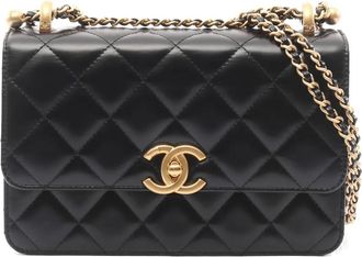 Chanel 2021s diamond-quilted lambskin shoulder bag - Black
