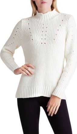 Kensie Punk Yarn Long Sleeve Mock Neck Sweater In White