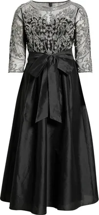 Pisarro Nights Beaded Taffeta Gown in Black/silver at Nordstrom, Size 16W