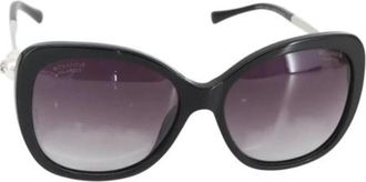 Chanel Pre-owned Accessories, female, Black, Size: ONE SIZE Pre-owned Metal Sunglasses